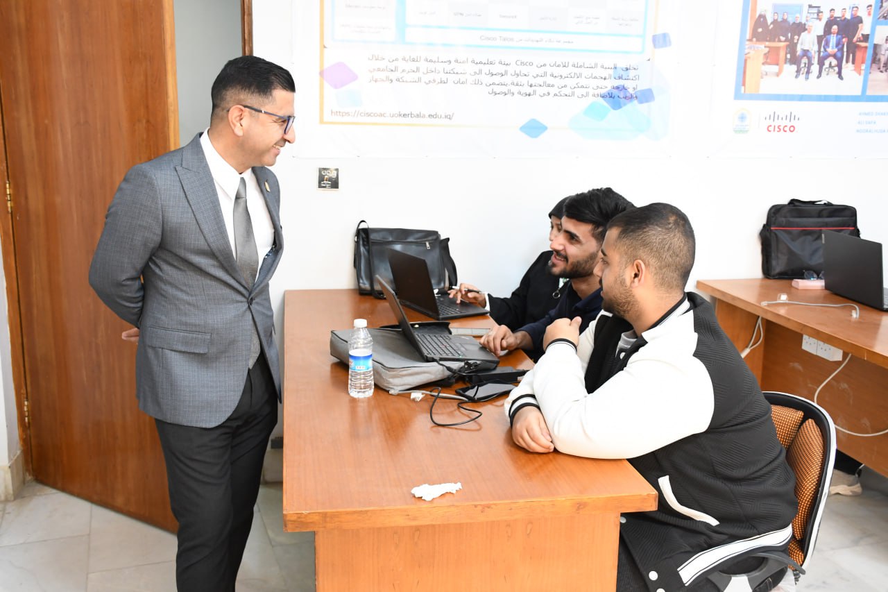 You are currently viewing The Dean of the College of Computer Science and Information Technology, Dr. Muafaq Kazem Al-Hasnawi, met with the students of the college.