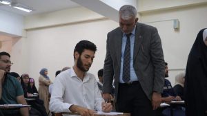 Read more about the article Karbala University President reviews the progress of final exams in several colleges