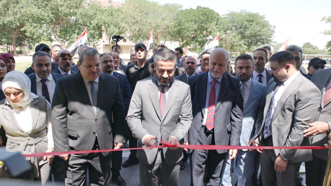You are currently viewing Minister of Education inaugurates new classroom building at Al-Nahrain University and emphasizes continuing to address stalled projects