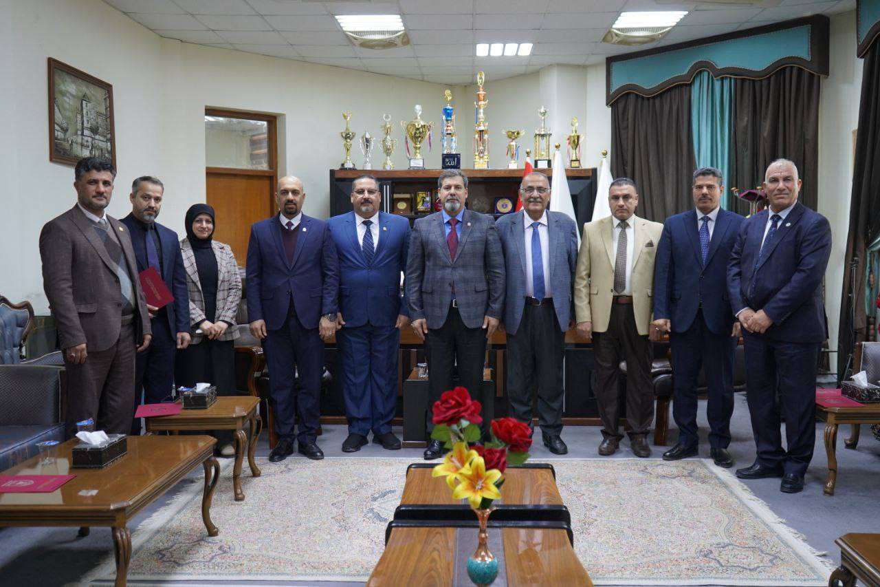 You are currently viewing Karbala University holds a ceremony to appoint new deans for five of its faculties