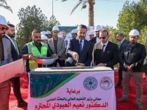 Read more about the article Minister of Education lays the foundation stone for new projects at Kufa University