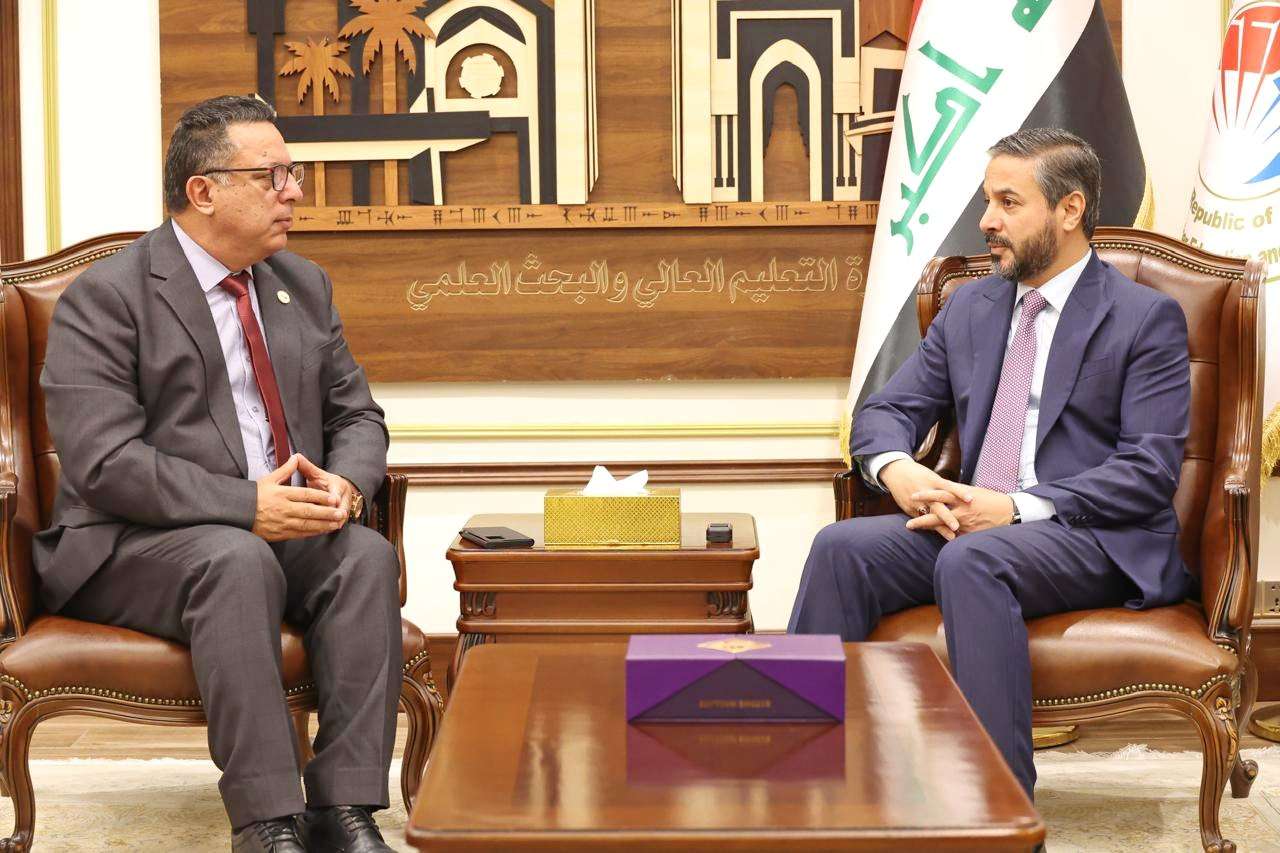 You are currently viewing In Preparation for the Reopening of the Headquarters of the Union of Arab Scientific Research Councils in Baghdad: Minister of Higher Education Receives the Secretary-General and Discusses Final Preparations