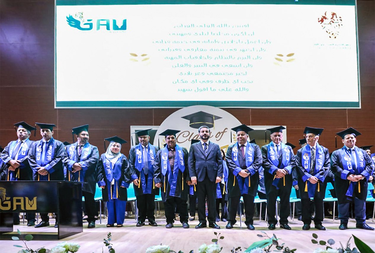 Read more about the article جامعة كلكامش تحتفل بتخرج دفعتها الأولى .. ووزير التعليم يكرم المتميزين ويؤكد على تطوير الموارد البشرية وتنميتها