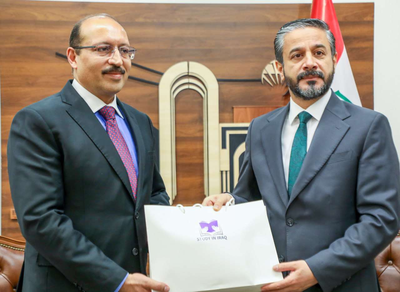 You are currently viewing وزير التعليم يستقبل سفير باكستان ويبحثان التعاون الأكاديمي ومشروع مذكرة التفاهم بين البلدين