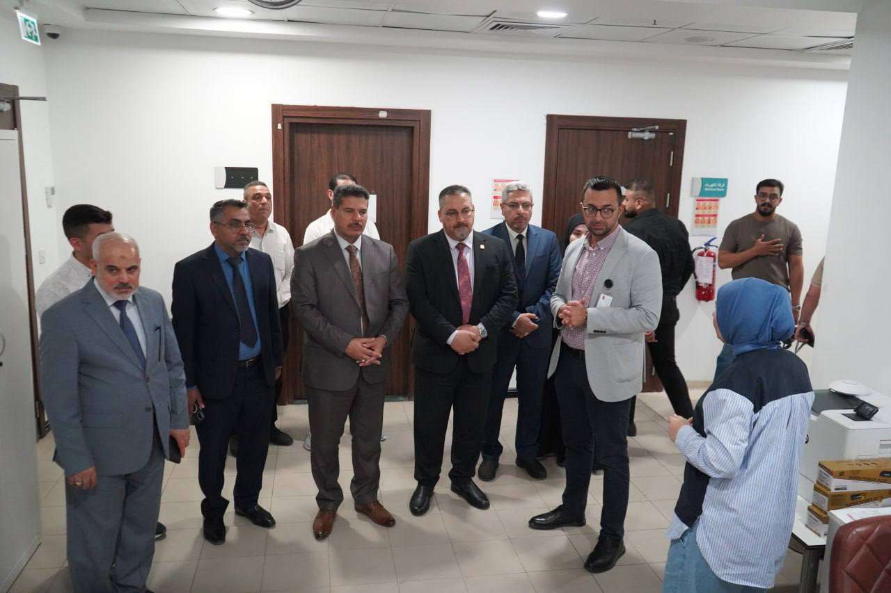 You are currently viewing وفد جامعة كربلاء يزور مؤسسة وارث الدولية لعلاج الأورام ويؤكد دعمه لبرامجها الخيرية