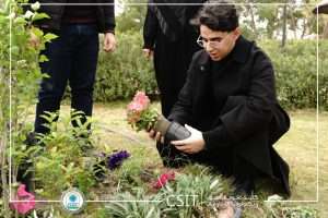 Read more about the article كلية علوم الحاسوب وتكنولوجيا المعلومات تنظم حملة تشجير